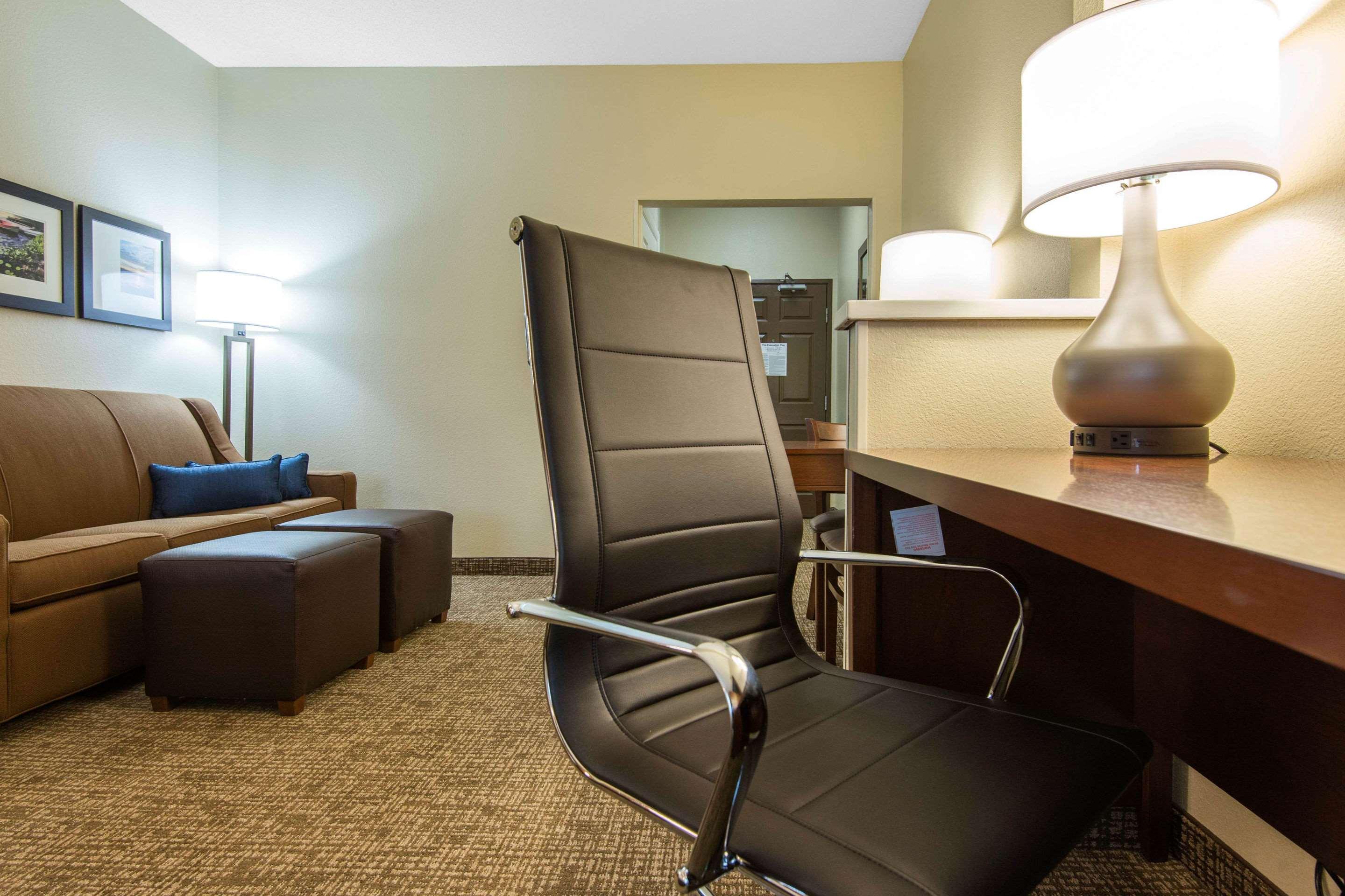 Comfort Suites Rochester Henrietta Extérieur photo