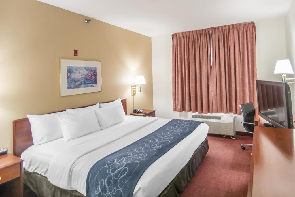 Comfort Suites Rochester Henrietta Extérieur photo